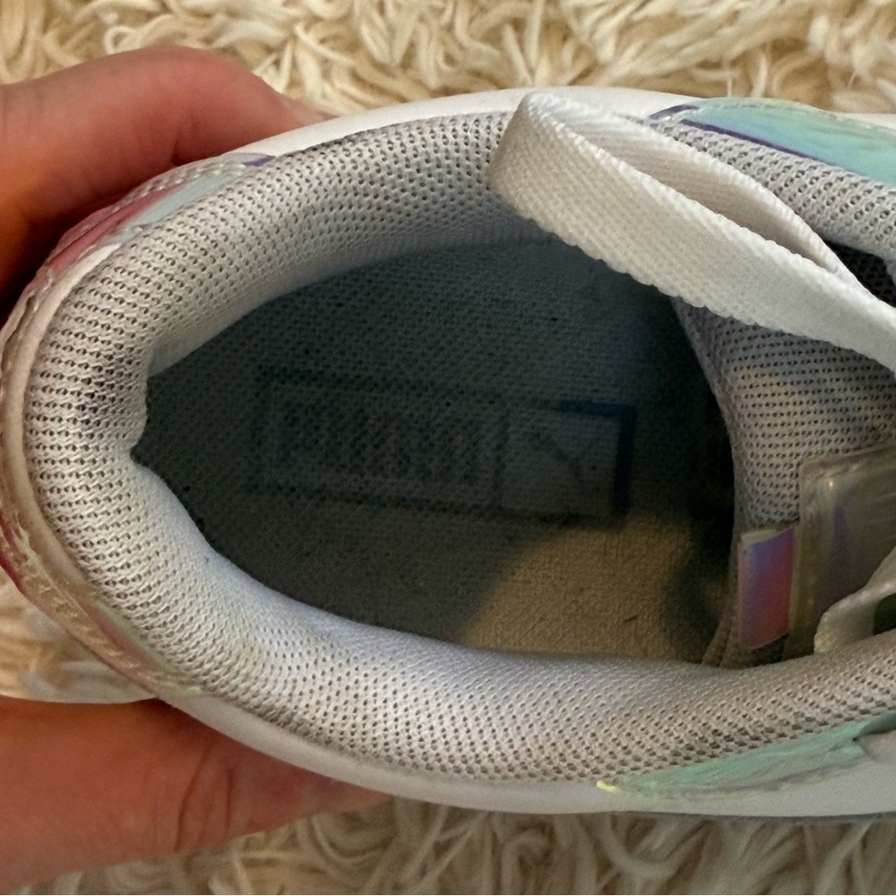 PUMA Cali sports glow Women’s White Leather Sneakers Holographic Detail Size 8 - Picture 3 of 9